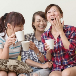 『かわいい女で利口な奥様。エアコンPART2 働くママの悩み!自動お掃除機能付きのエアコンの風が臭うのはなぜ?』