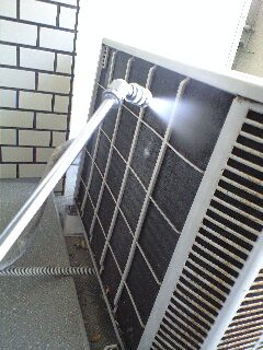 室外機もきれいに♪