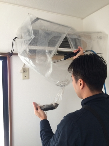 エアコンから花粉が入ってくる !?